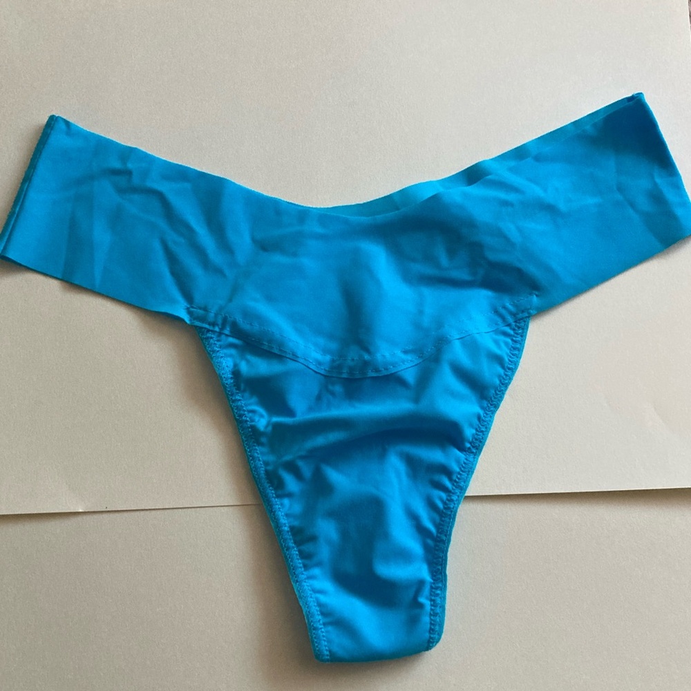 2 Hanky Panky Bright Teal Seamless Thongs